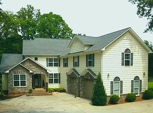 3619 Mulligan Dr NE, Conover, NC 28613