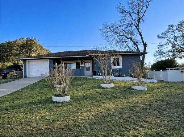 204 W Sugarmaple Ln, Beverly Hills, FL 34465