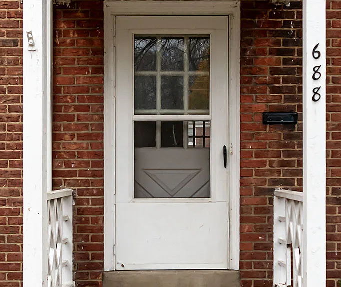 688 Perkins Dr NW — Photo 2