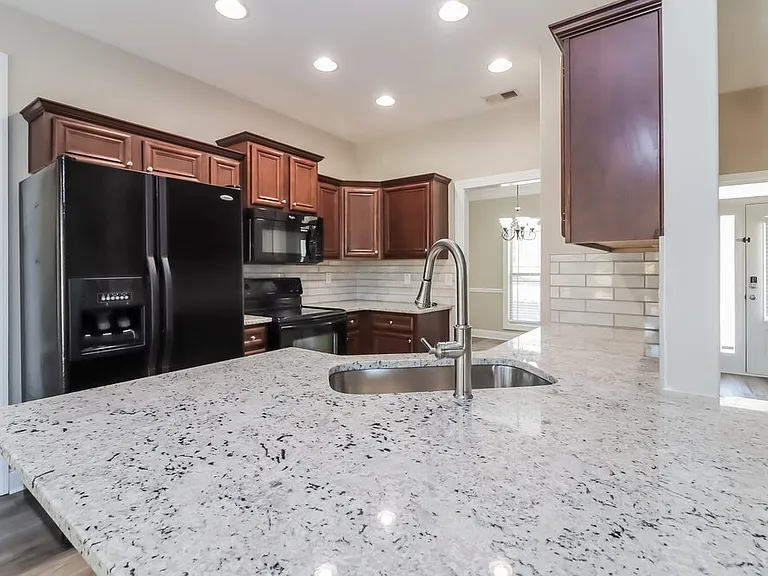 480 Saddle Chase Dr — Photo 8