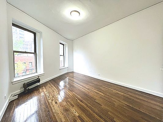 3rd image of 234 W 13th St #8
