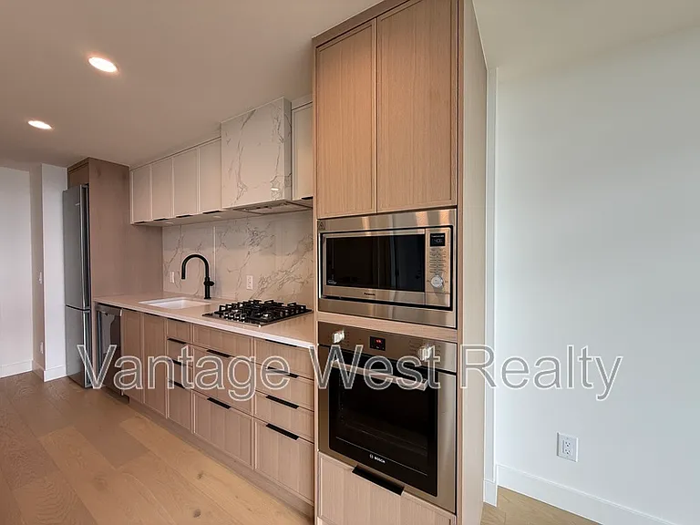 3800 Capozzi Rd #1109 — Photo 10