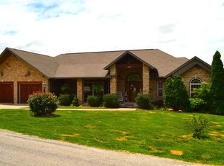 1160 Hampton Rd, Reeds Spring, MO 65737