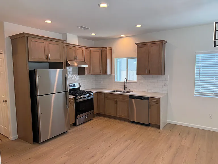 4621 E Mountain View Dr #4623 — Photo 4