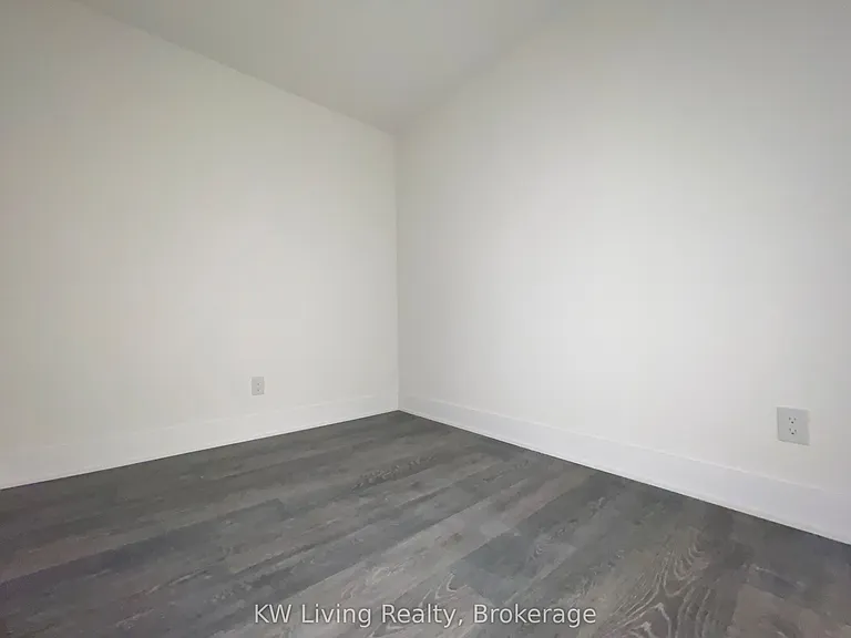 188 Fairview Mall Dr #816 — Photo 4