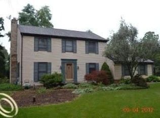 4315 Elderberry Dr, Brighton, MI