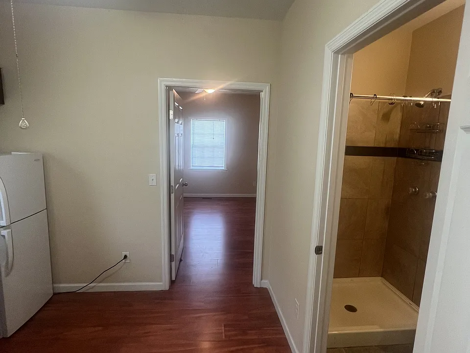 2414 Pendleton St #1