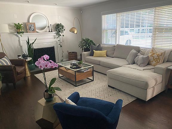 5th image of 6 Hyatt Ln