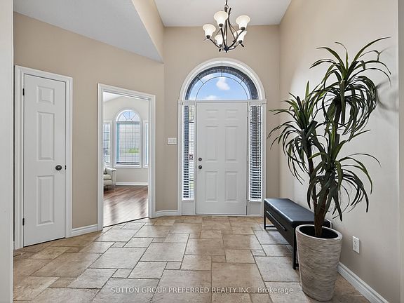 4th image of 22 Springfield Way
