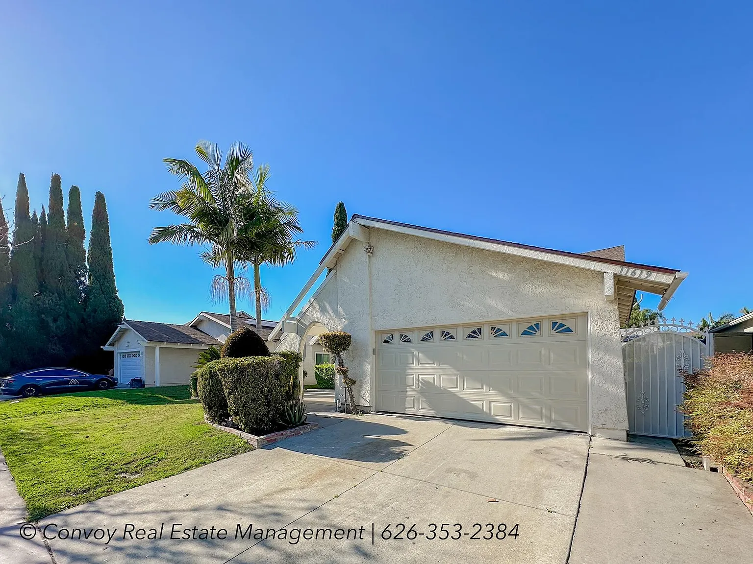 5 bed, 2289 sqft, $4,900 — Photo 2