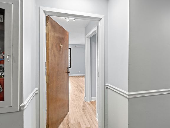 3rd image of 109 N Main St APT 412