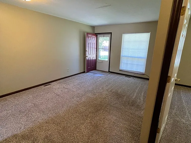 420 N. Roosevelt — Photo 16