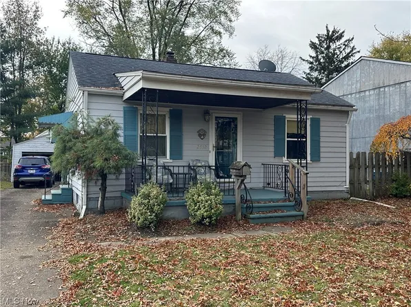 2532 E 30th St, Lorain, OH 44055