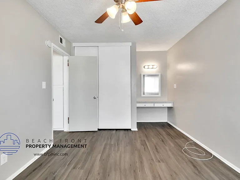 360 E Erna Ave — Photo 2