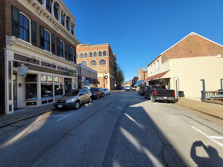 116 W Main St — Photo 11