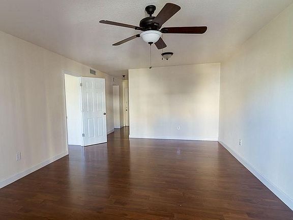 5th image of 7820 Camino Real #J-202