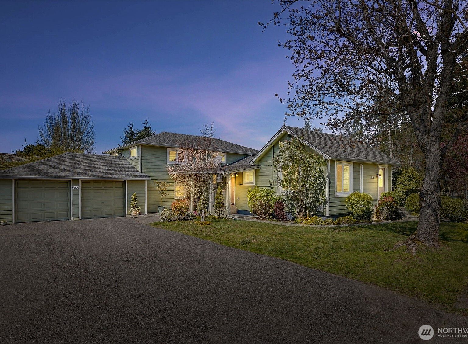 17426 Spruce Way, Lynnwood, WA 98037 | Zillow