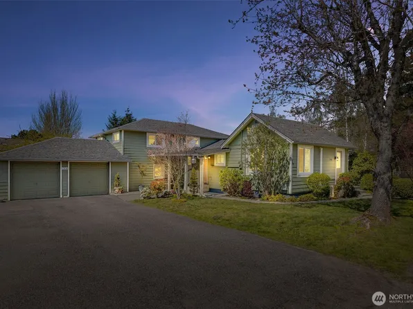 17426 Spruce Way, Lynnwood, WA 98037