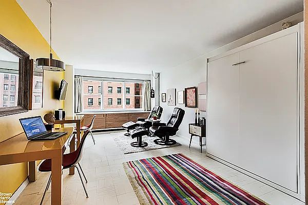 1st image of 430 W 34th St APT 9G