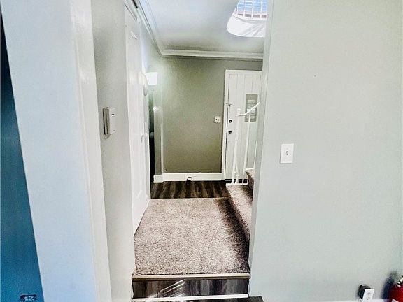 5th image of 16400 Eldamere Ave