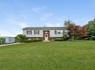 5 Vervalen Dr, Poughkeepsie, NY 12603