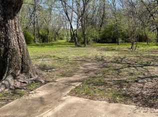410 Bobbie St, Dallas, TX 75203