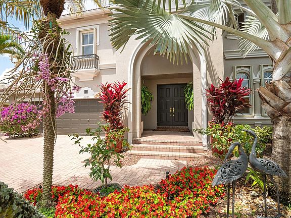 5th image of 10885 NW 71st Court