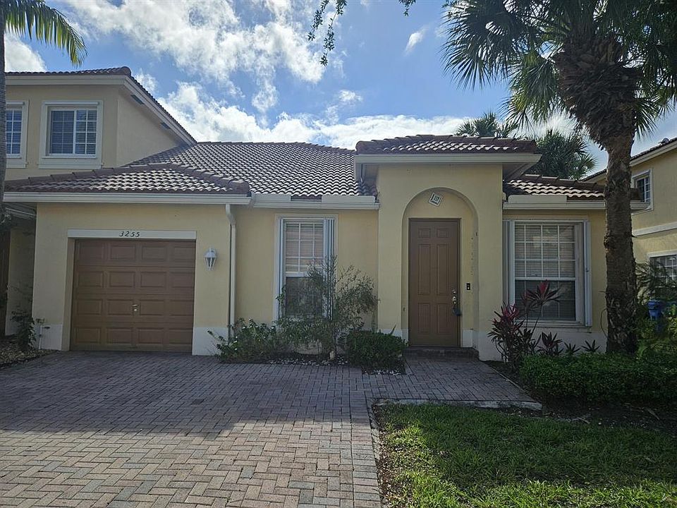 1st image of 3255 NW 31ST Terrace