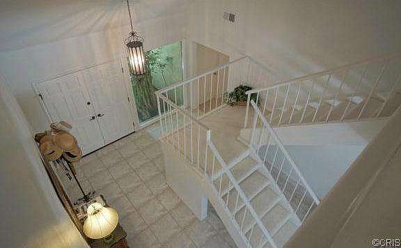 3rd image of 17023 Encino Hills Dr