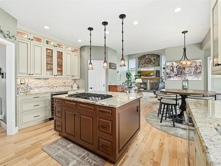 10796 Quail Creek Dr E — Photo 12
