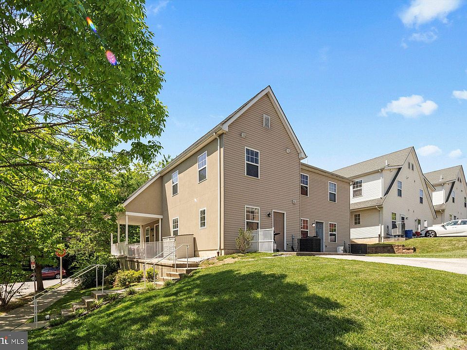 1st image of 3735 Palisades Dr