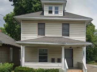 813 Baker St APT 3, Lansing, MI 48910