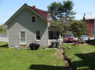 11 Maple St, Windsor, VT 05089