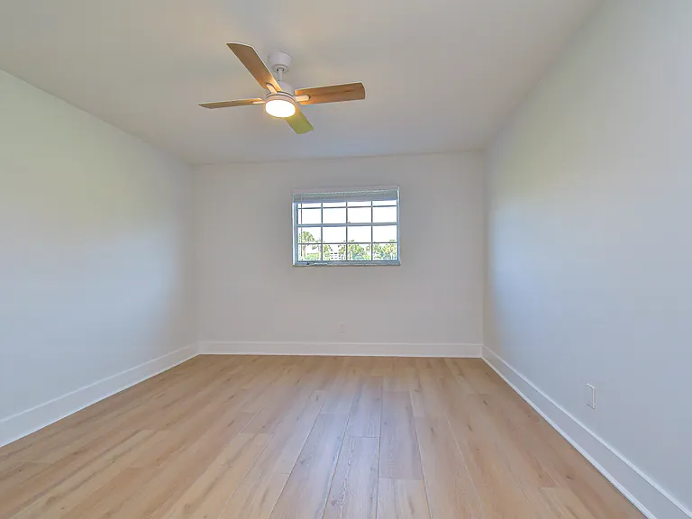 200 Country Club Dr #1505 — Photo 38
