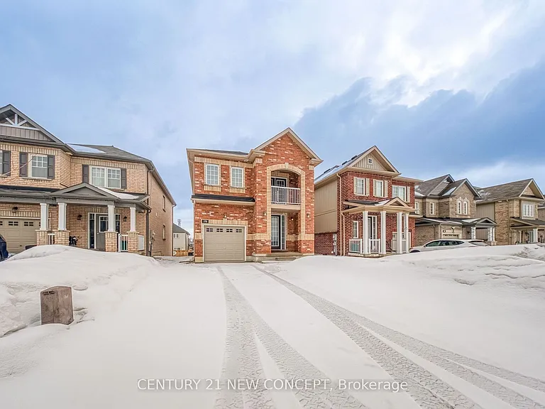 170 Diana Dr — Photo 2