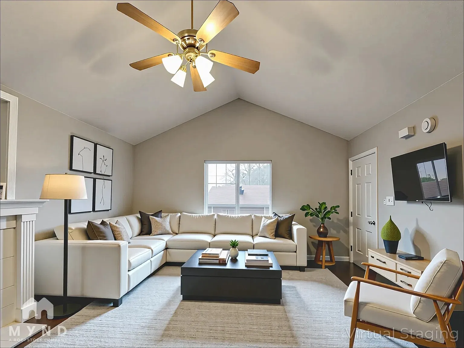 4 bed, 2.0 bath, 1653 sqft, $1,985 — Photo 2