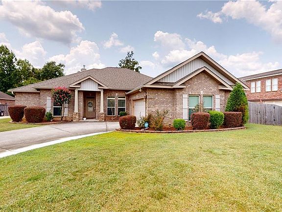 2nd image of 3342 Alesmith Dr