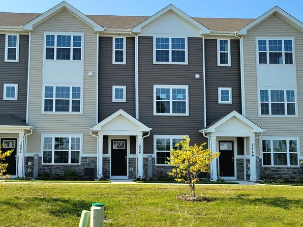 1444 Yosemite Way, Pingree Grove, IL 60140