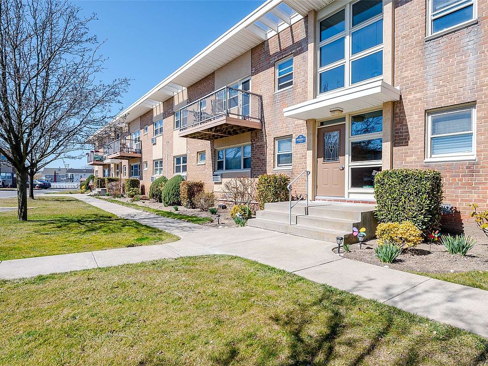 4 Rose St 42G, Oceanside, NY 11572 MLS 3466439 Zillow
