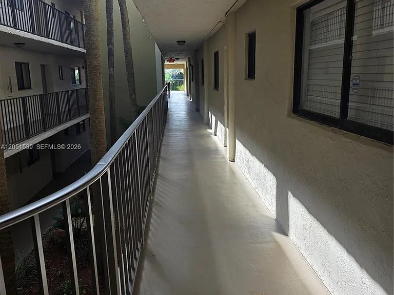 8025 SW 107th Ave #202 — Photo 5