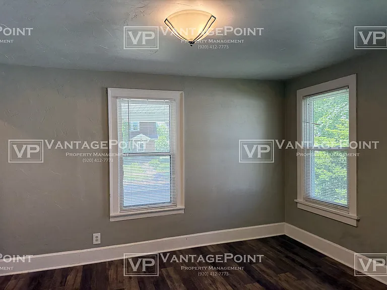 315 S Superior St — Photo 5