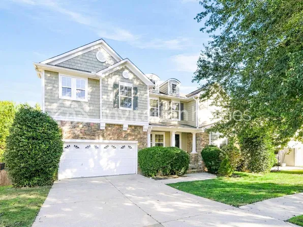 1208 Lanier Springs Dr, Buford, GA 30518