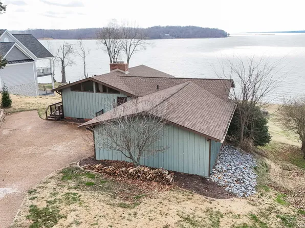 1389 Circle Crest Dr, Eddyville, KY 42038