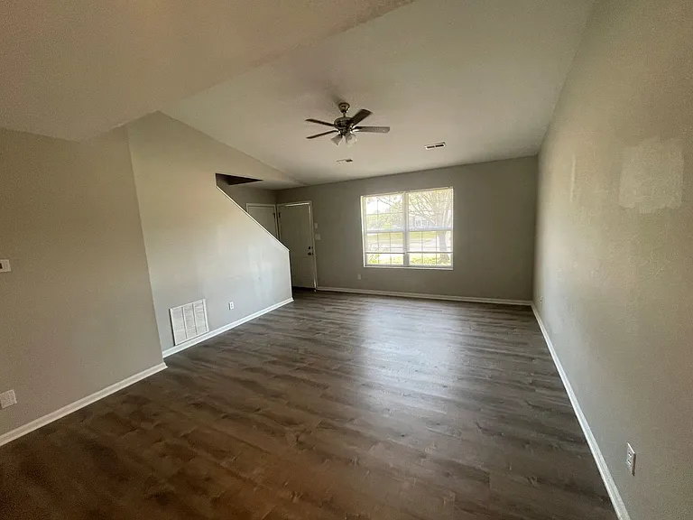 1421 Risen Star Ct — Photo 5