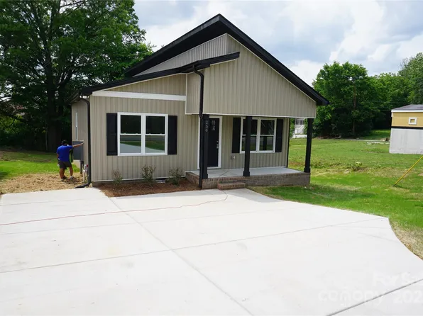 256 Lincoln St SW #1, Concord, NC 28025