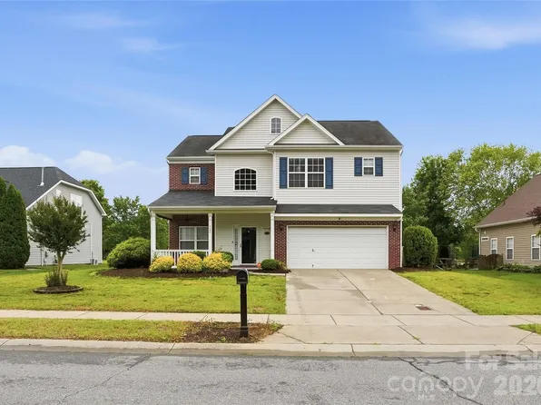 720 Yvonne Dr SW, Concord, NC 28027