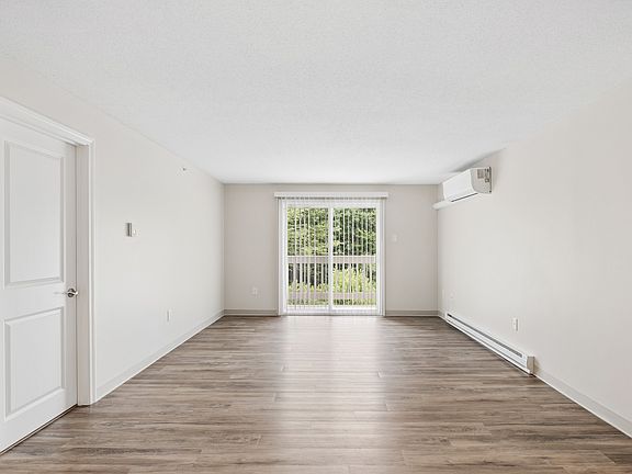4th image of 68 Hemingway Dr #94-90