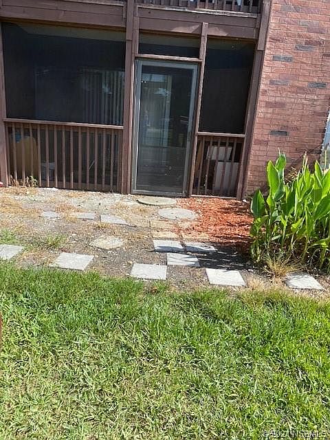 1st image of 3800 Saxon Dr #B-17