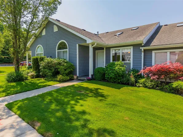 779 Spring Lake Drive #779, Middle Island, NY 11953