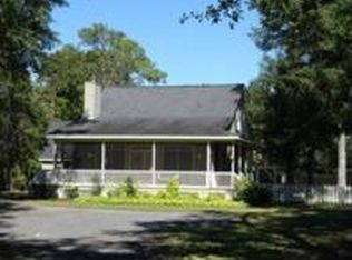 570 Arcadia Rd, Pawleys Island, SC 29585